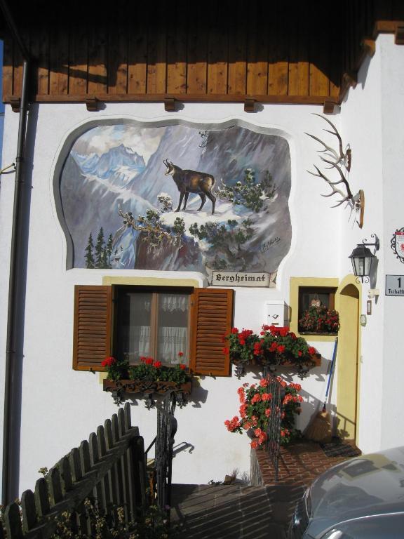 Haus Bergheimat - Familie Oberacher Pensionat Fulpmes Exteriör bild
